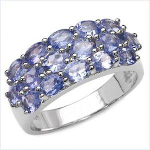 Woman's Tanzanite Ring